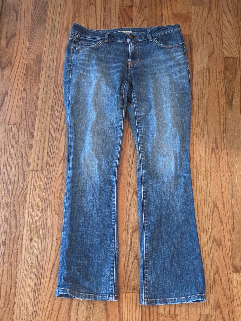 CAbi Women's Medium Blue Bootcut Jeans - Classic Denim Size: 6